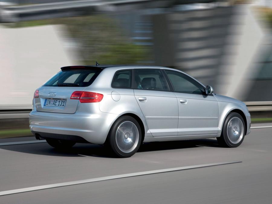  Audi A3 Sportback (8PA) 2008 года  (WW) (фото 13 из 20)